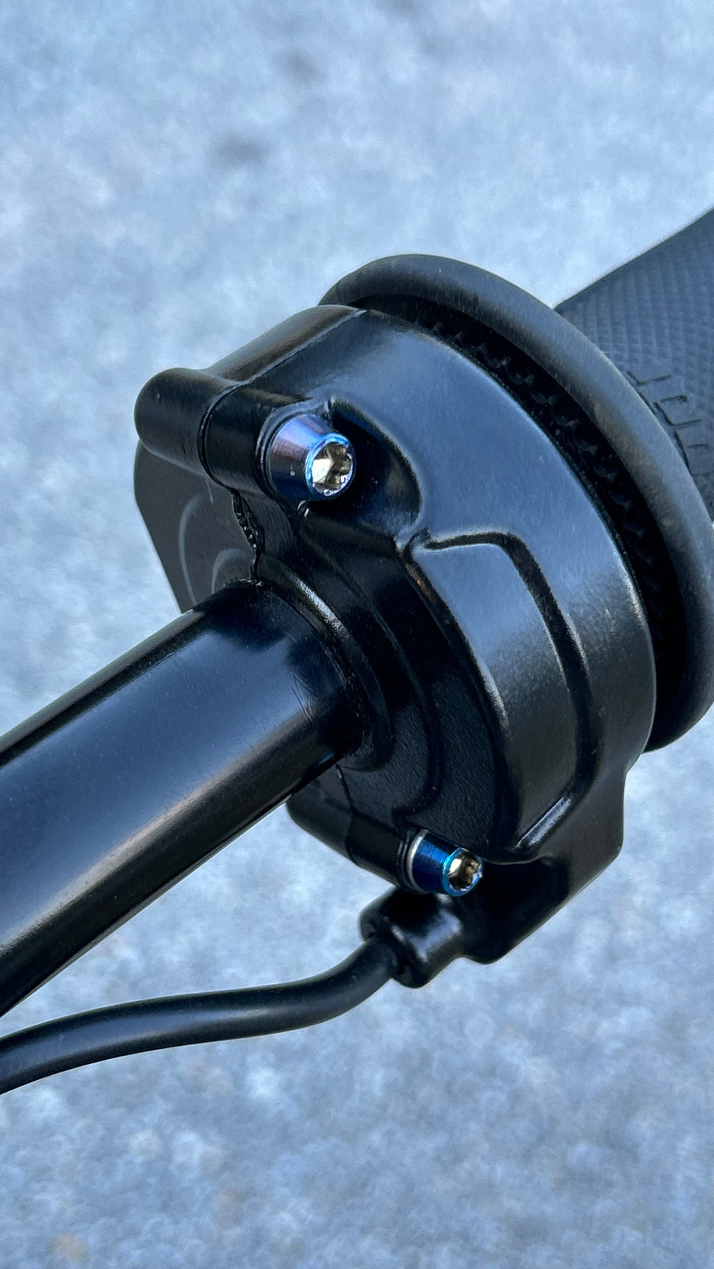 Titanium coated Surron throttle bolts