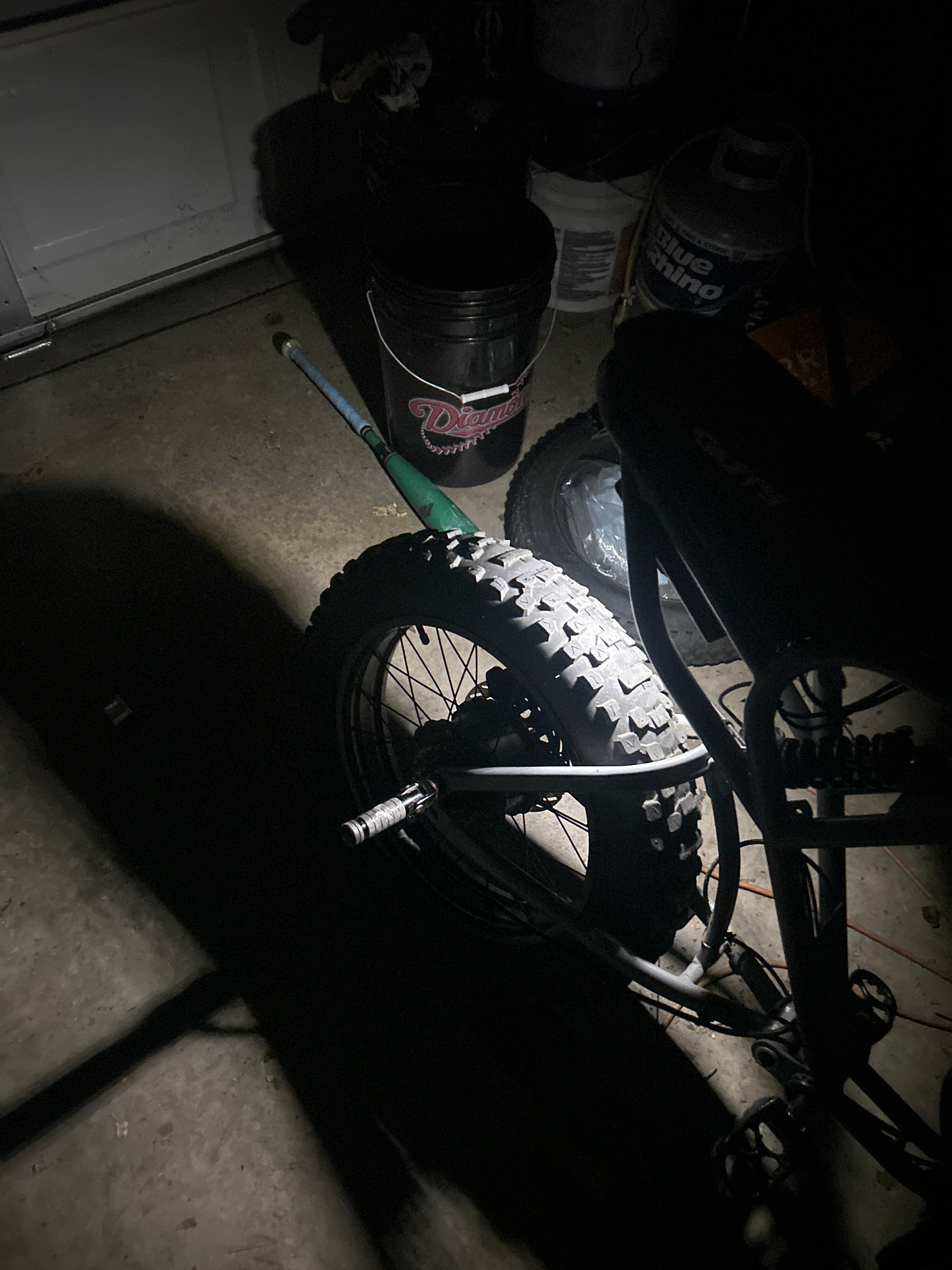 How bright the rock light is 