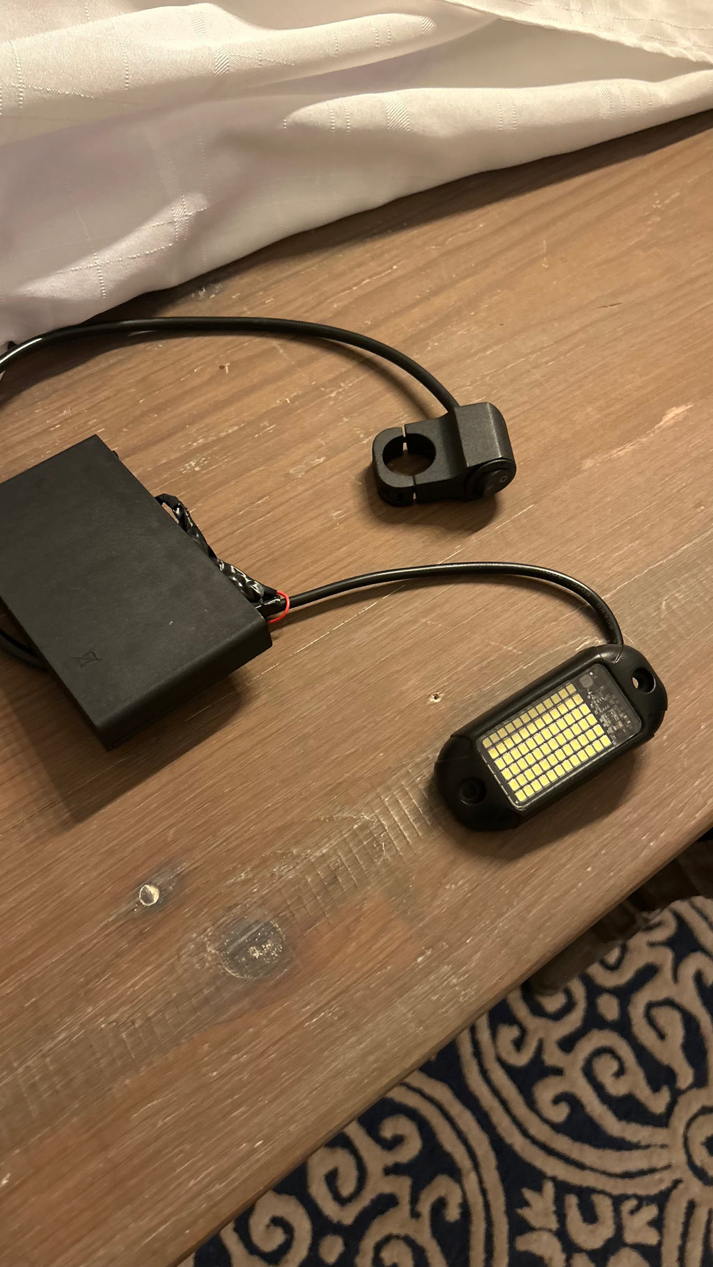 Battery powered rock light