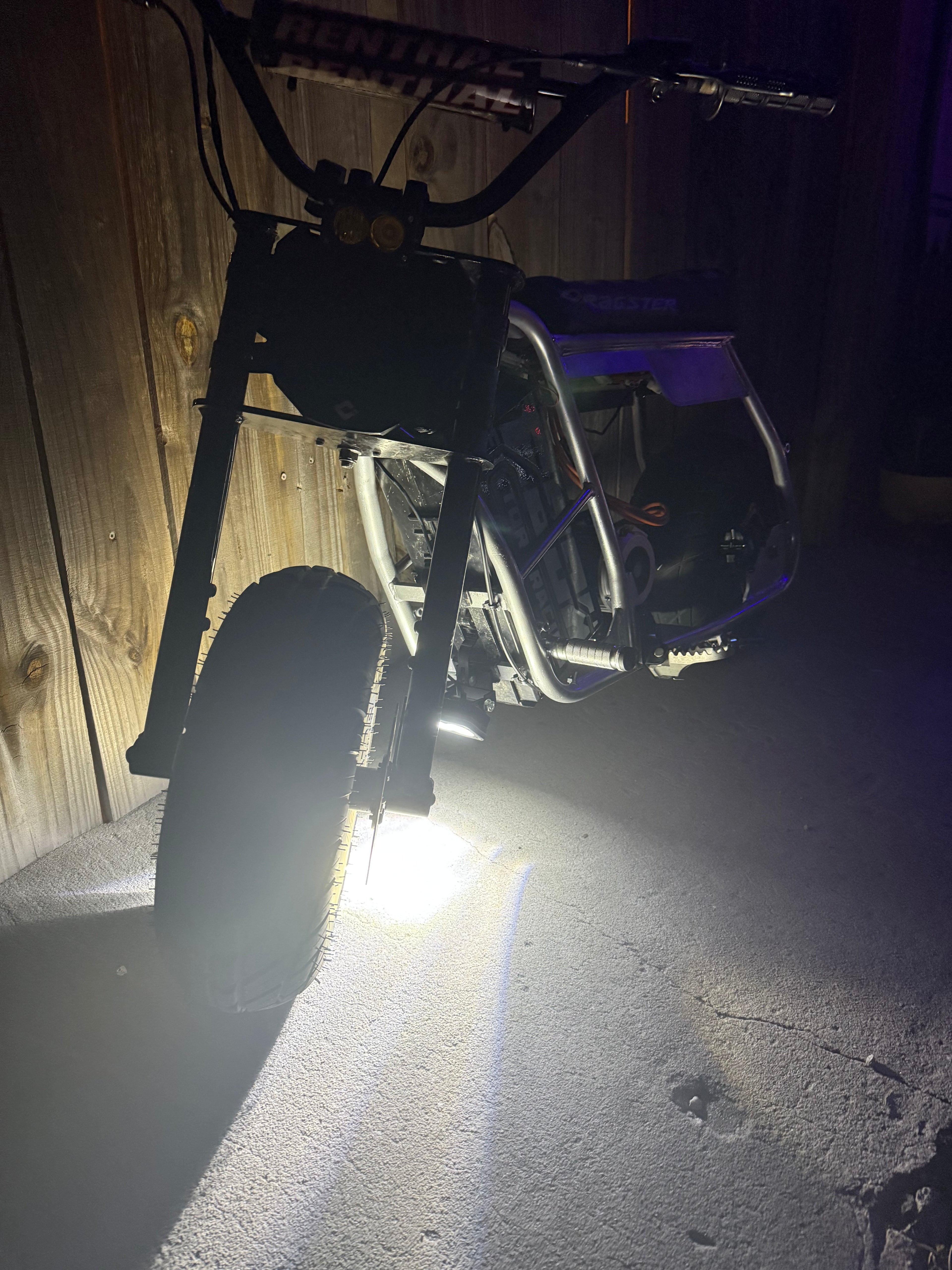Ebox Dragster Wheelie Light